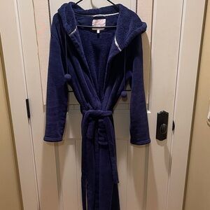 Victoria's Secret Plush purple  Robe with a hood